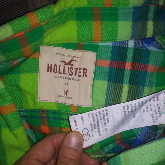 💚Hollister💙Green Flannel💚 - Picture 3 of 6